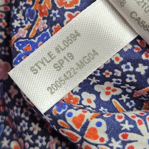 J. Crew x Liberty Fabric London Size 00 Kayoko Deep Blue Floral pattern Button D - Picture 7 of 7